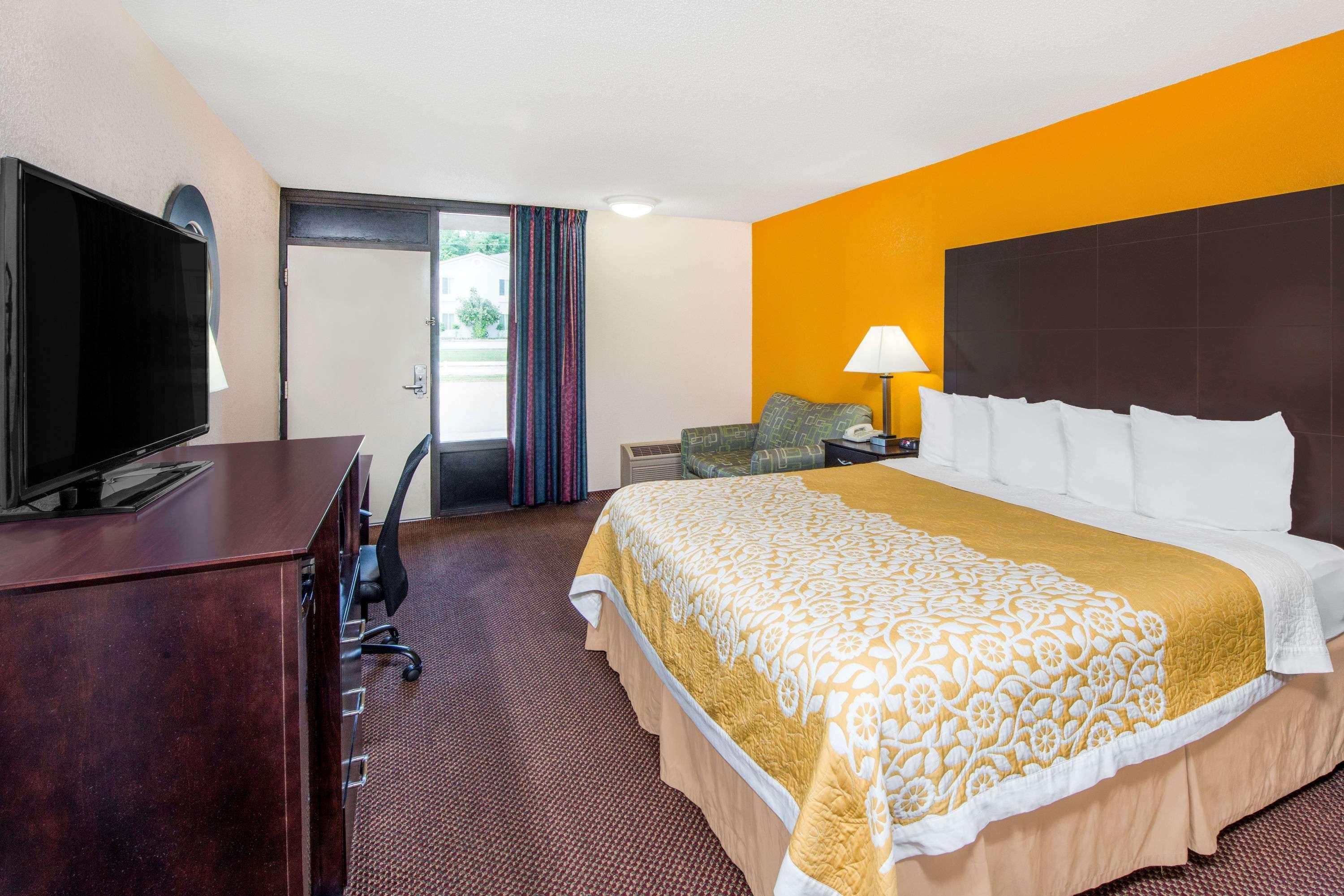 Days Inn By Wyndham Calvert City - Paducah East Exteriér fotografie
