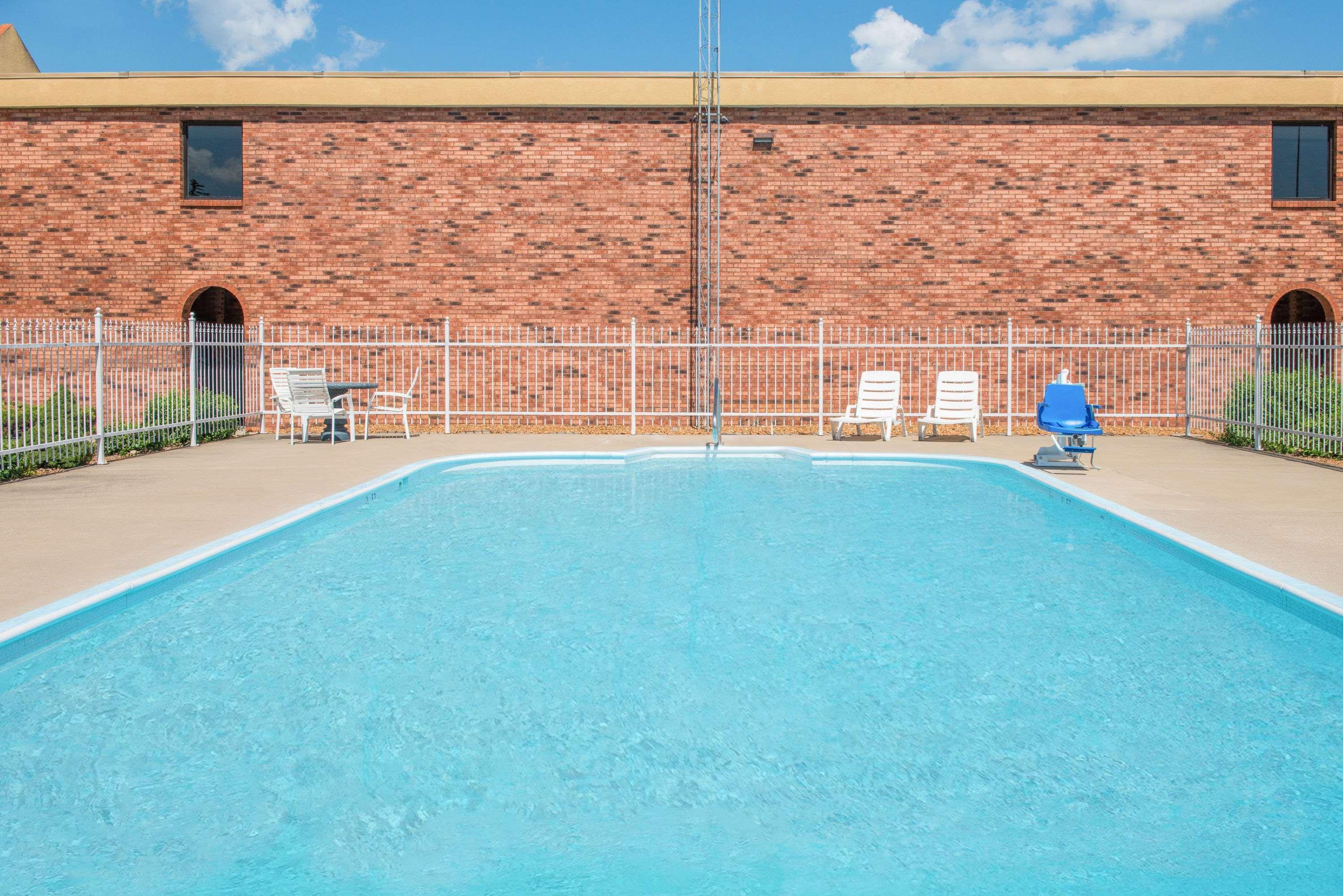 Days Inn By Wyndham Calvert City - Paducah East Exteriér fotografie
